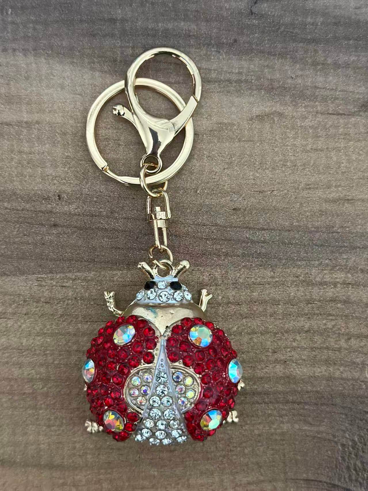 Red Crystal Ladybug Keychain – Sparkling Rhinestone Bag Charm - MODA ACCESSORIES