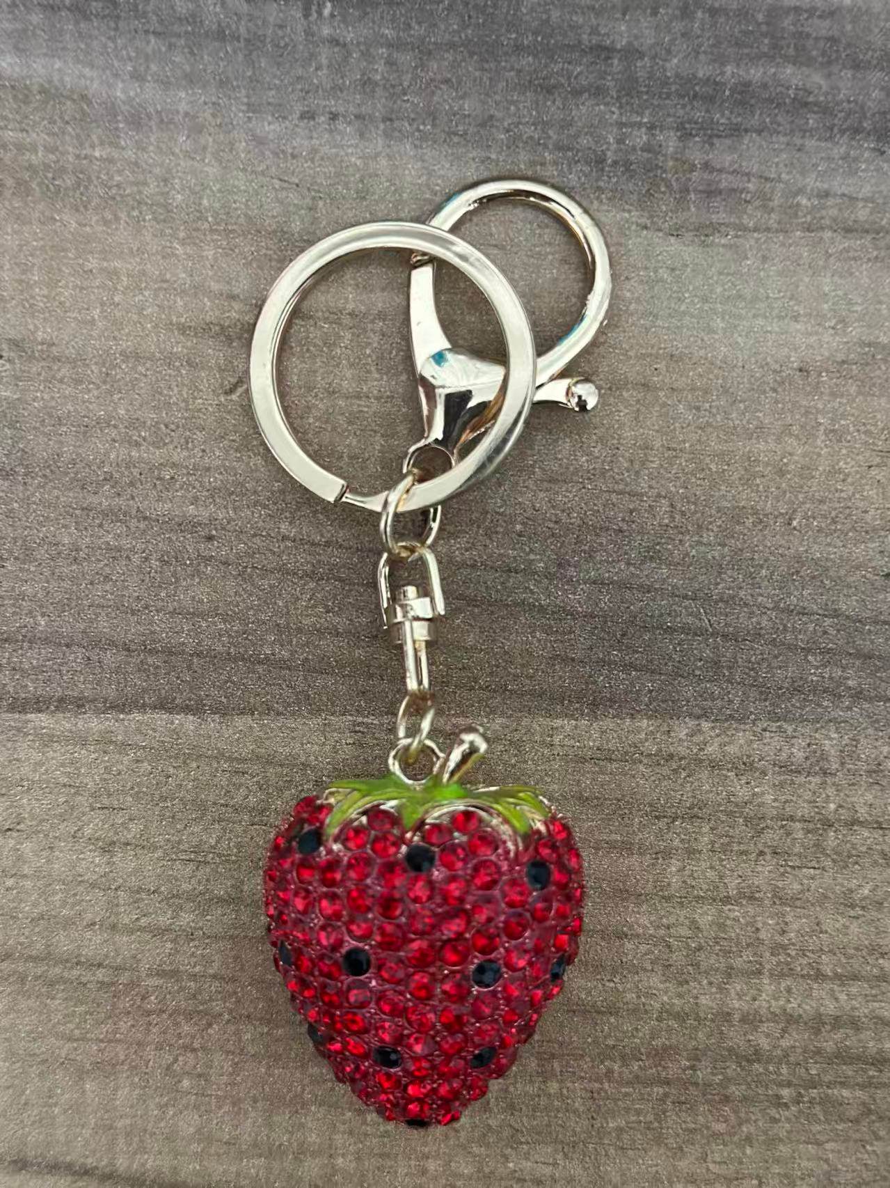 Red Crystal Strawberry Keychain – Sparkling Fruit Charm for Bags & Keys - MODA ACCESSORIES