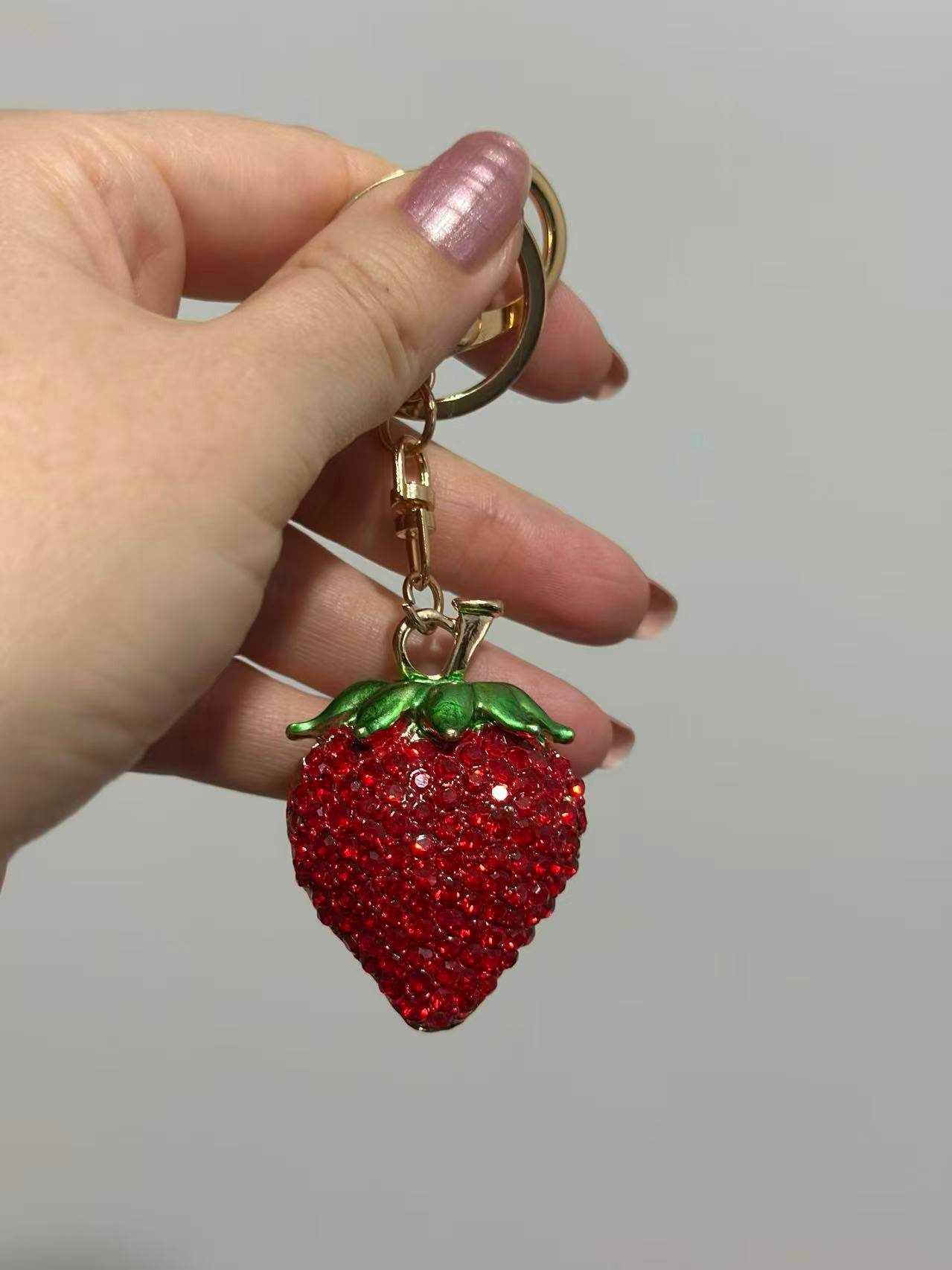 Red Crystal Strawberry Keychain – Cute Sparkling Fruit Bag Charm - MODA ACCESSORIES