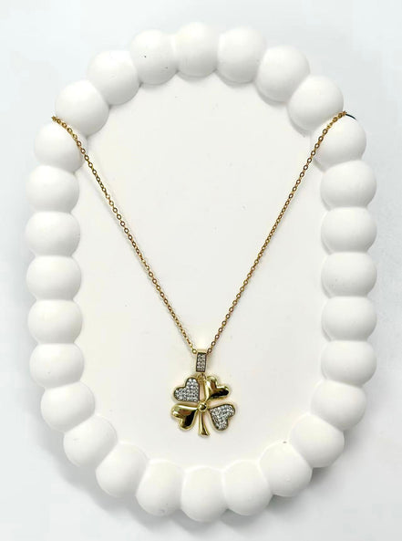 Gold Four-Leaf Clover Heart Pendant Necklace – Stainless Steel | MODA Accessories