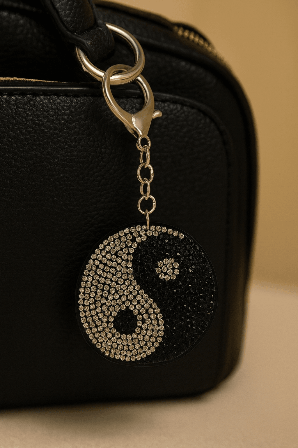 Sparkling Yin Yang Rhinestone Keychain – Black & Silver - MODA ACCESSORIES