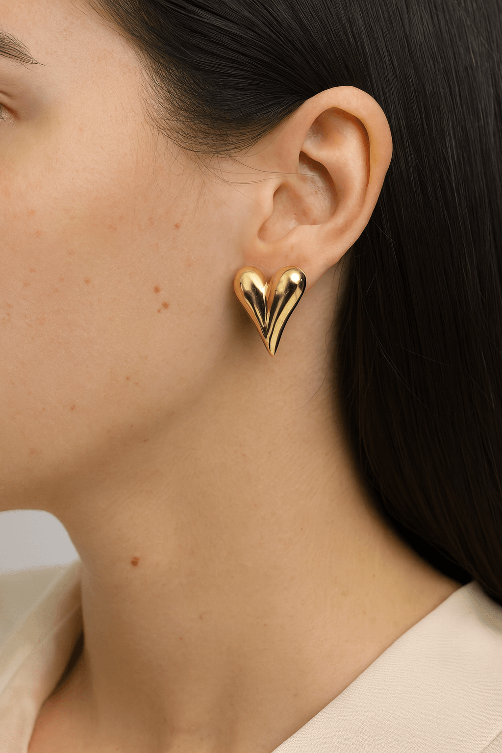 Golden-Tone Asymmetrical Heart Stud Earrings - MODA ACCESSORIES