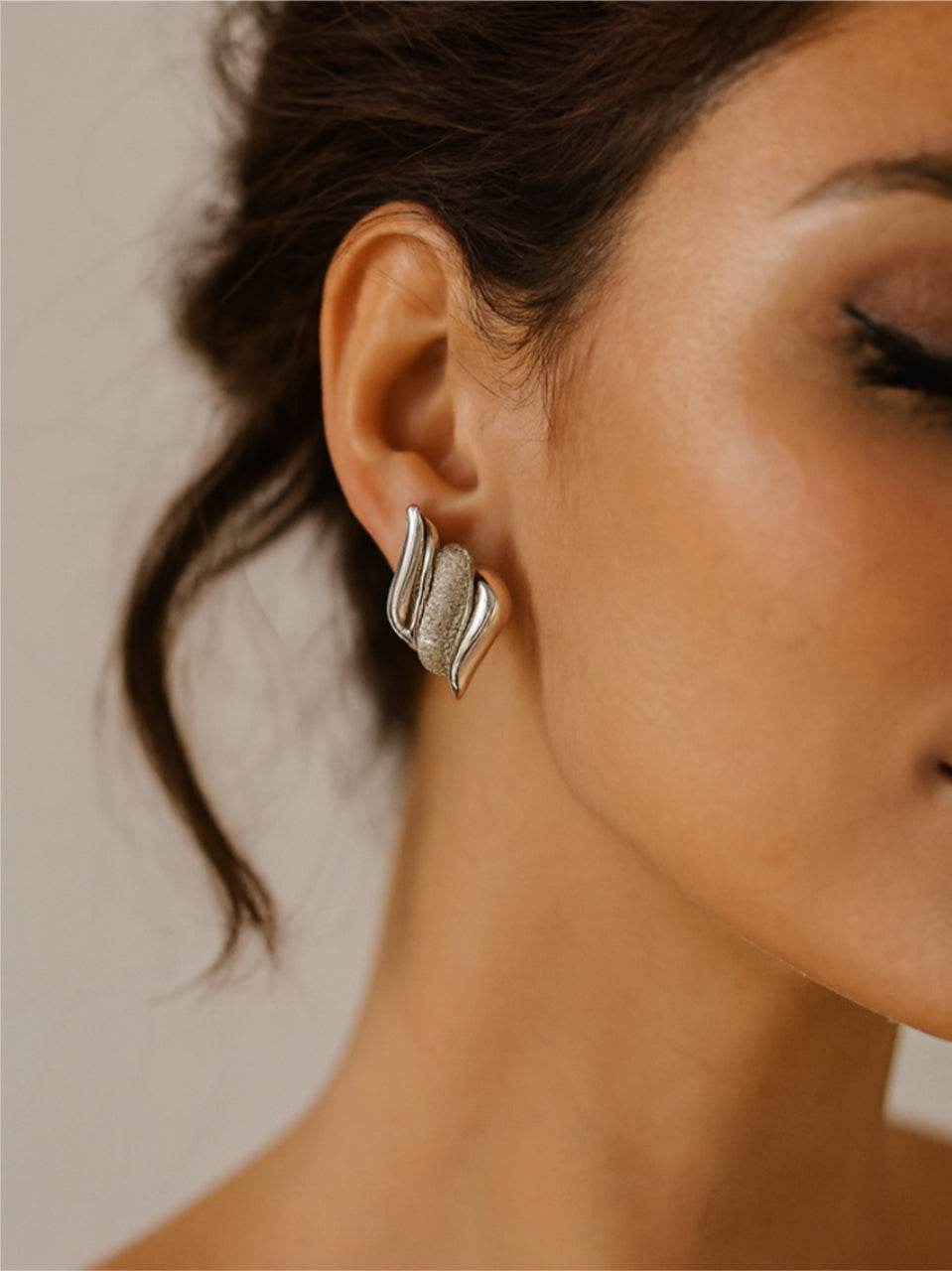 Sculpted Silver-Tone Wave Stud Earrings - MODA ACCESSORIES