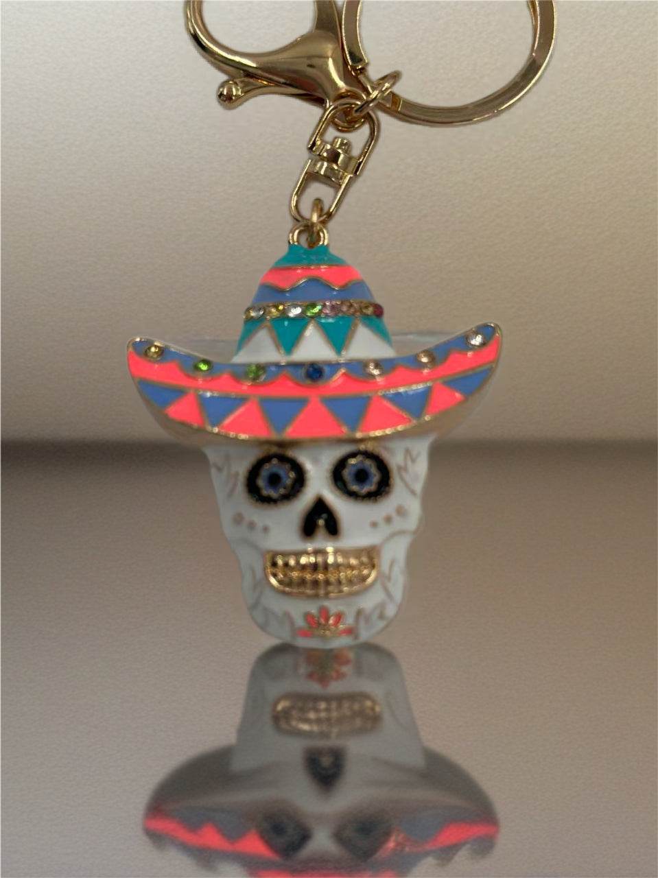 Day of the Dead Skull Keychain – Colorful Sombrero Skeleton Charm - MODA ACCESSORIES