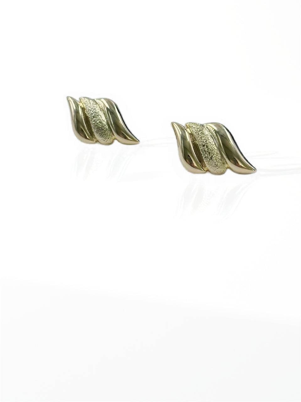 Sculpted Gold-Tone Wave Stud Earrings - MODA ACCESSORIES