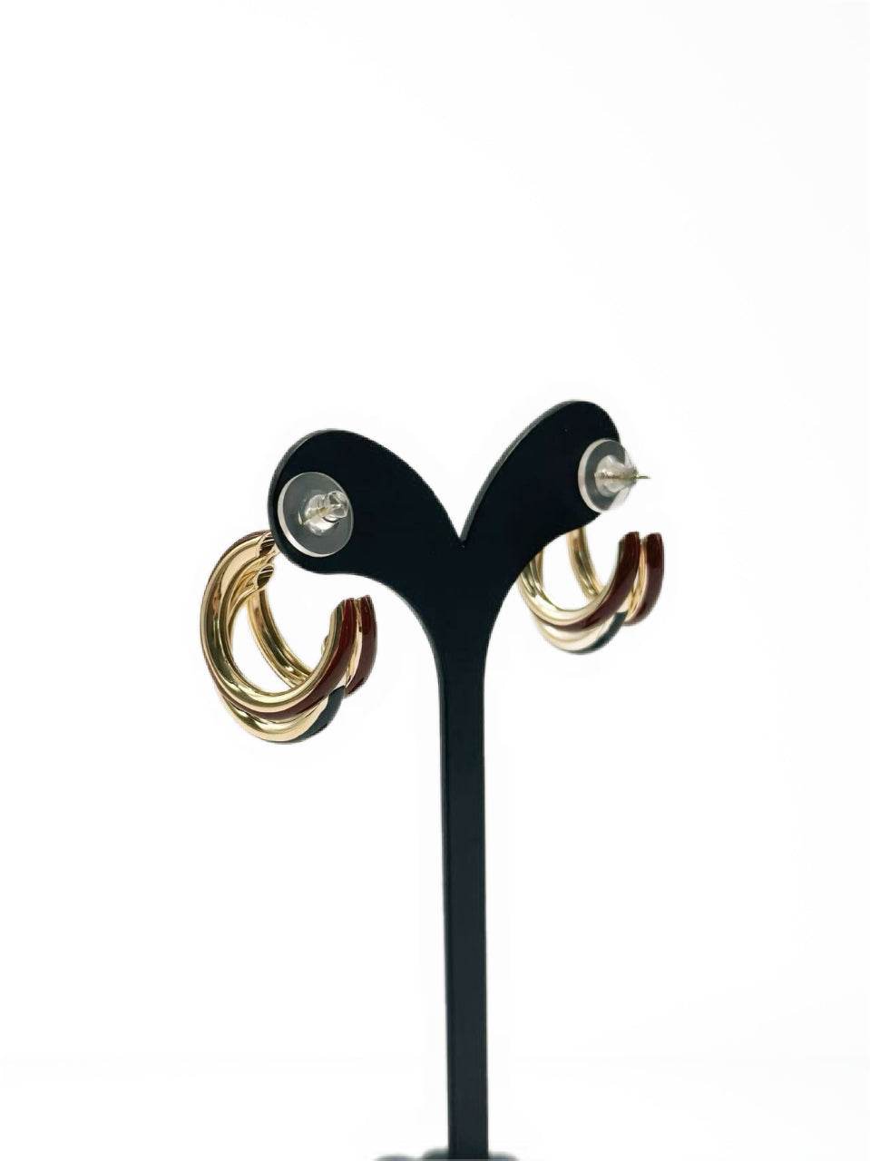 Triple-Tone Interlocking Hoop Earrings - MODA ACCESSORIES