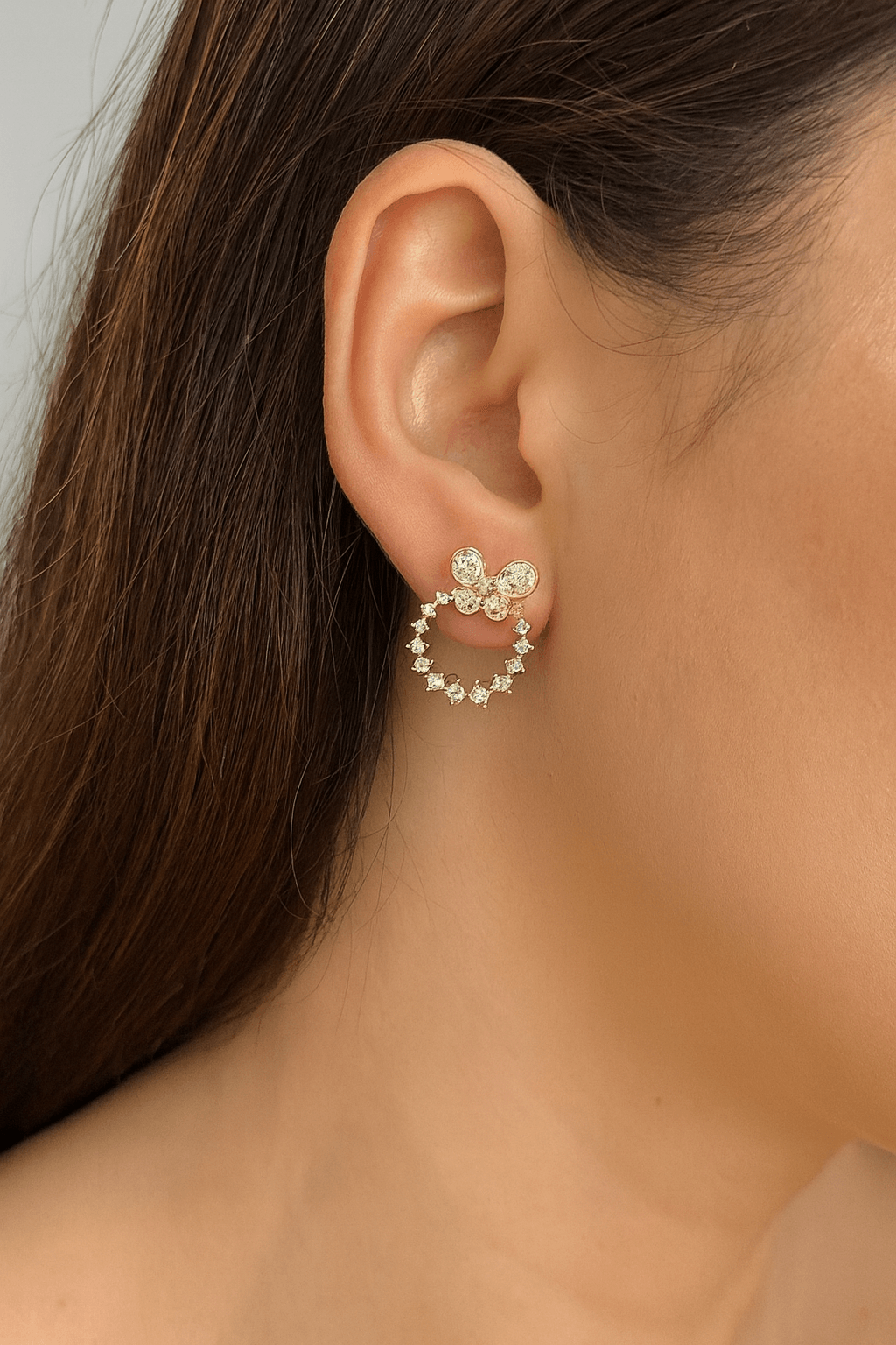 Gold Radiant Cluster Stud Earrings - MODA ACCESSORIES