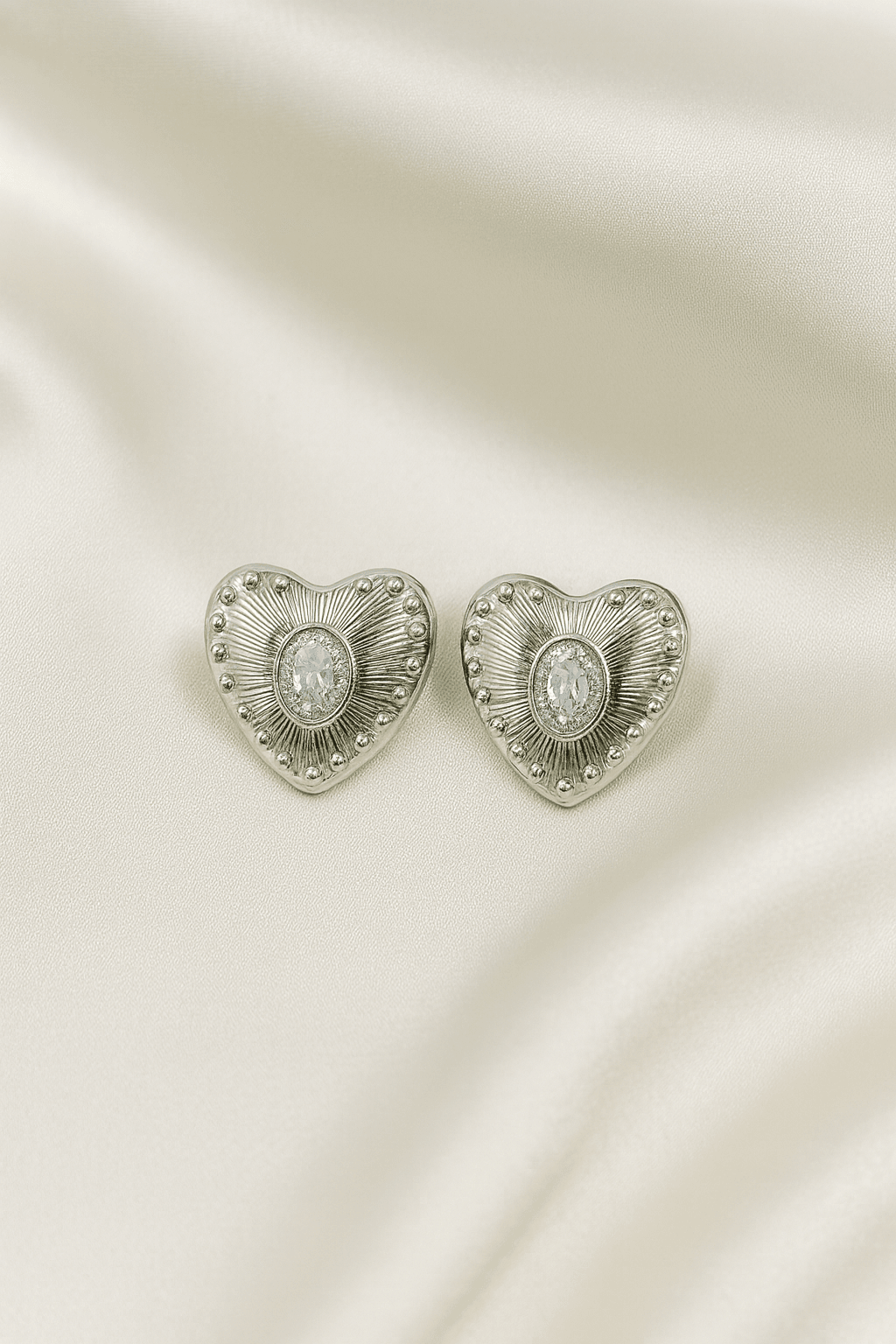 Silver Radiant Heart Stud Earrings - MODA ACCESSORIES