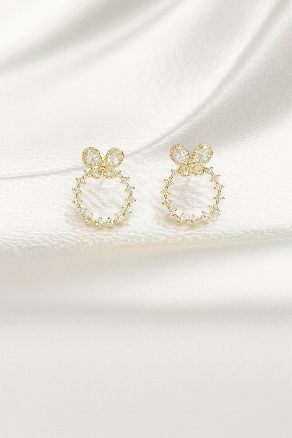 Gold Radiant Cluster Stud Earrings - MODA ACCESSORIES