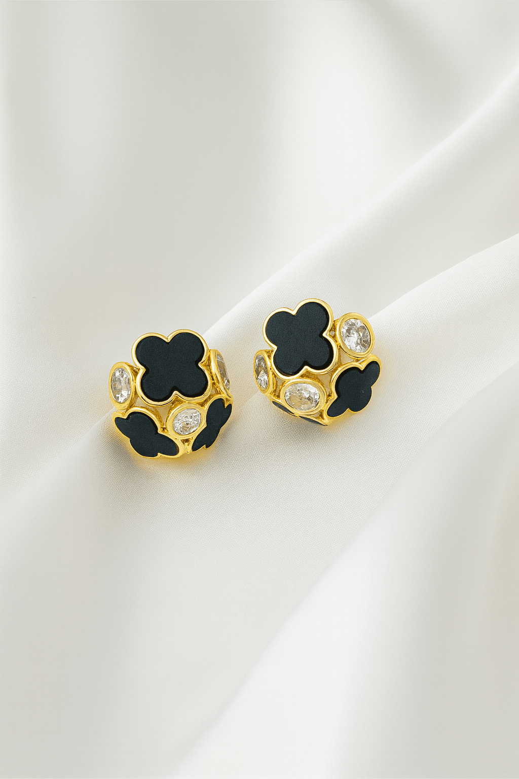 Gold Black Clover Cluster Stud Earrings - MODA ACCESSORIES
