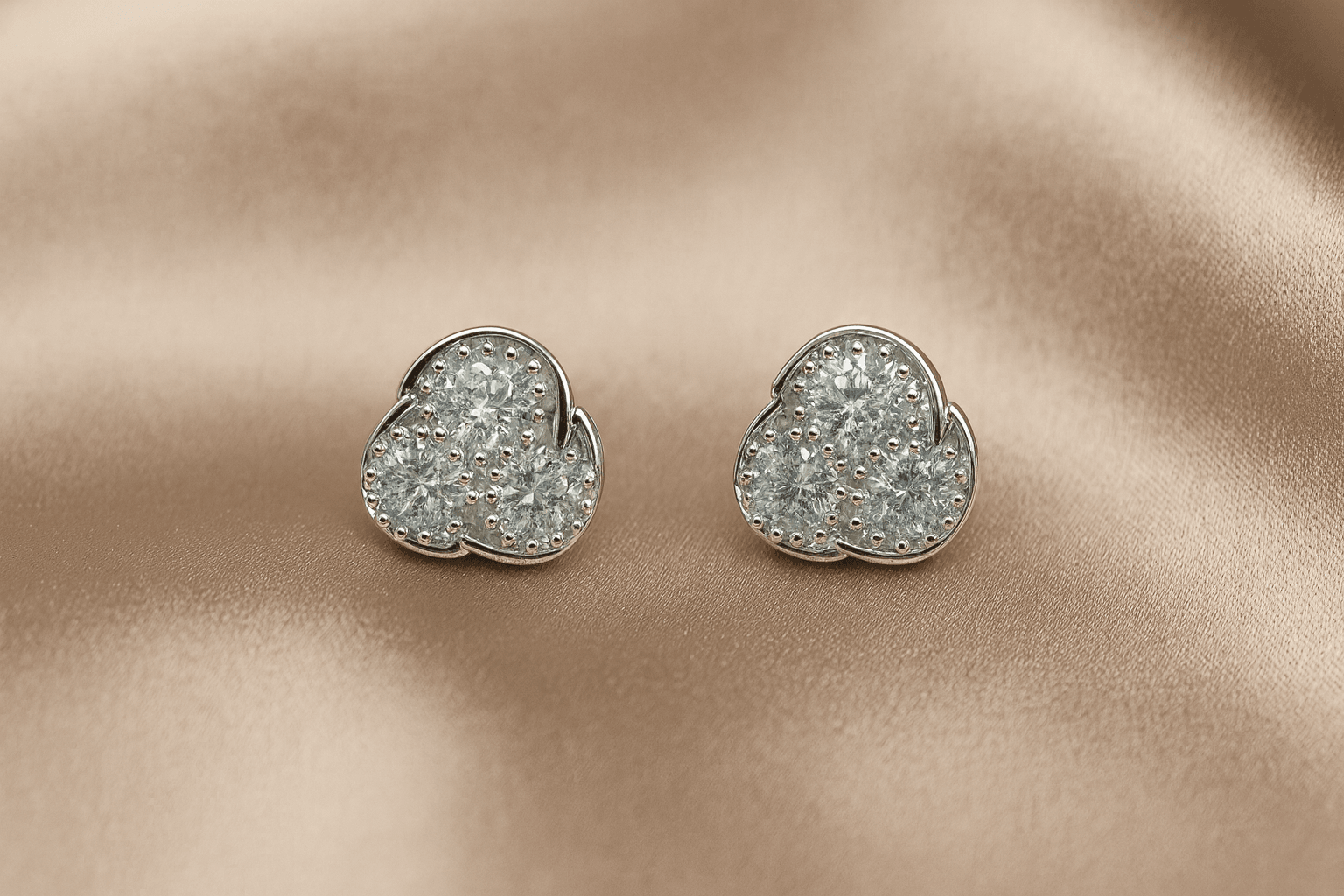 Silver Sparkle Stud Earrings - MODA ACCESSORIES