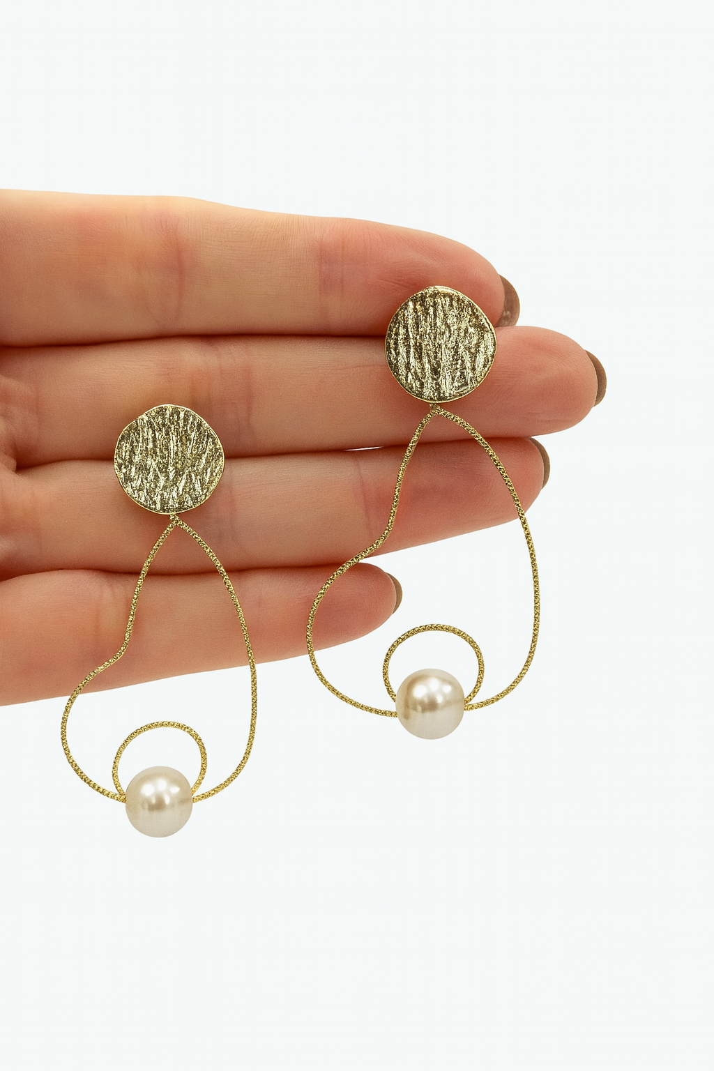 Minimalist Heart-Shaped Pearl Drop Earrings