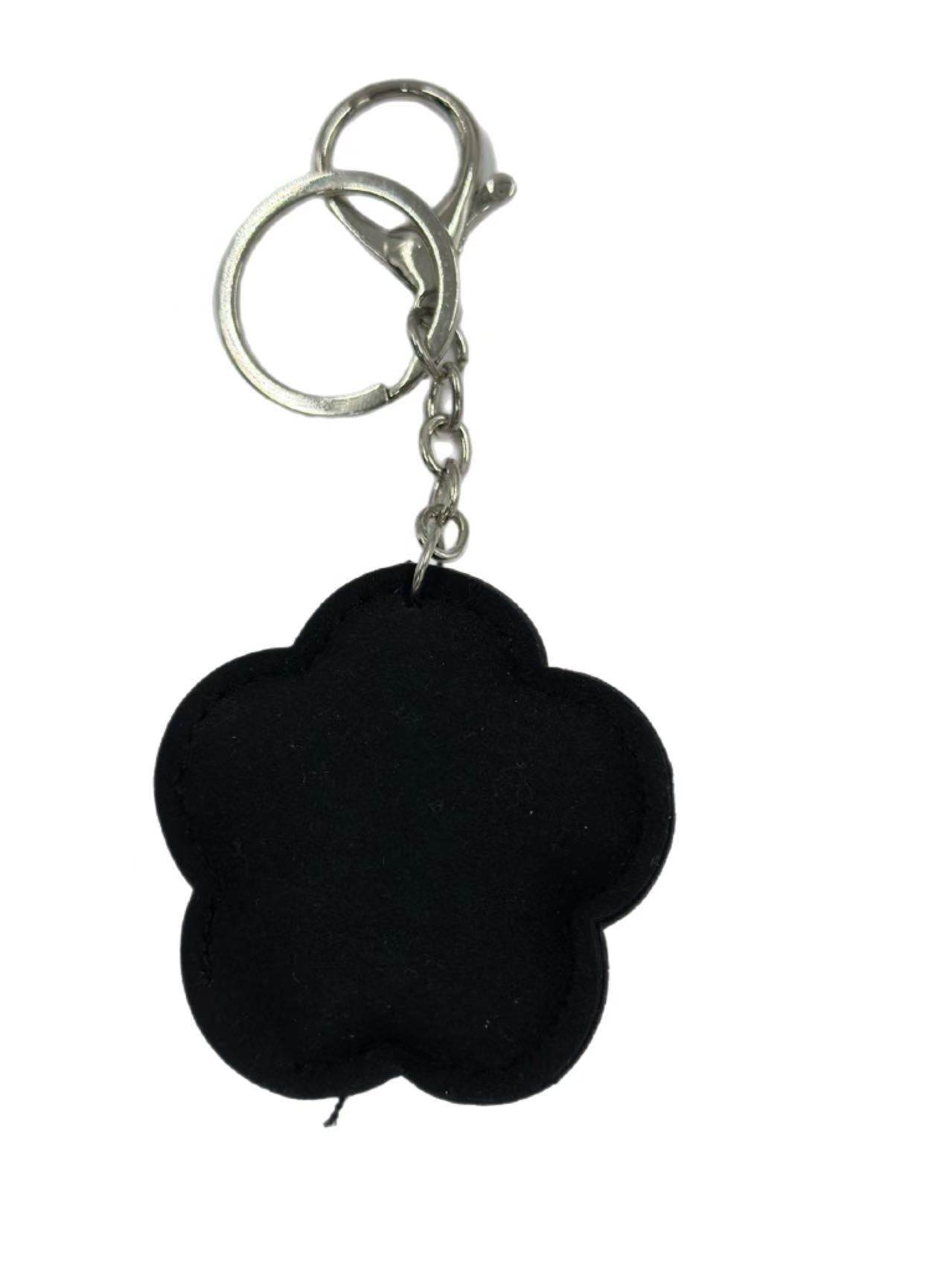 Crystal Flower Keychain – Sparkling Rhinestone Charm - MODA ACCESSORIES
