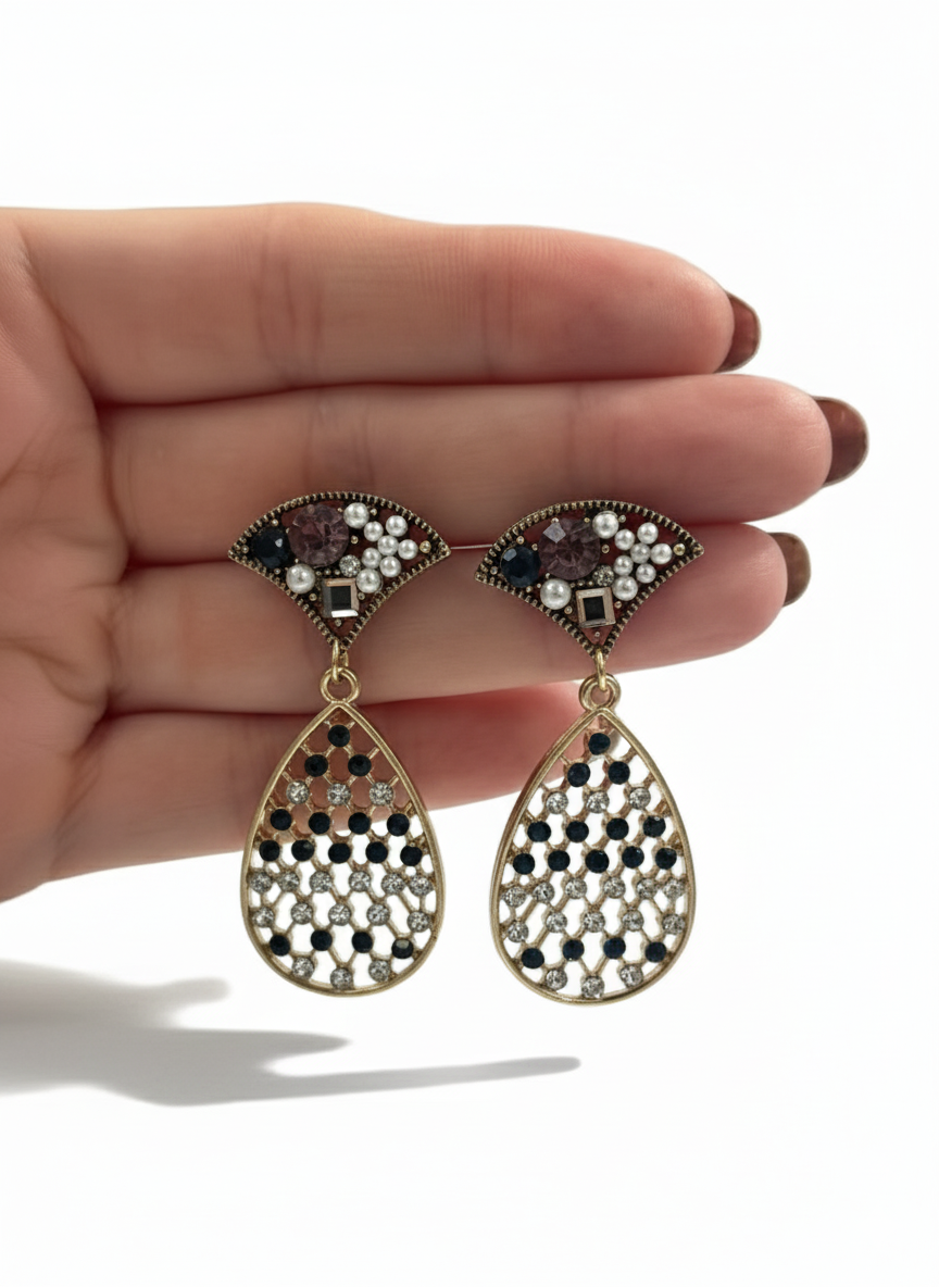 Black & Pearl Teardrop Vintage Earrings
