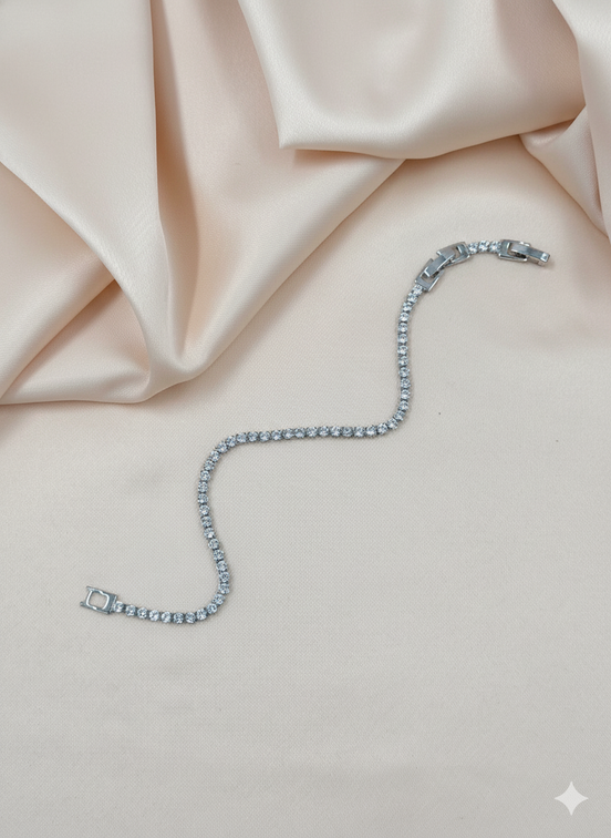 Klasik Gümüş Tek Sıra Kübik Zirkonya Tenis Bilekliği – MODA Aksesuarları