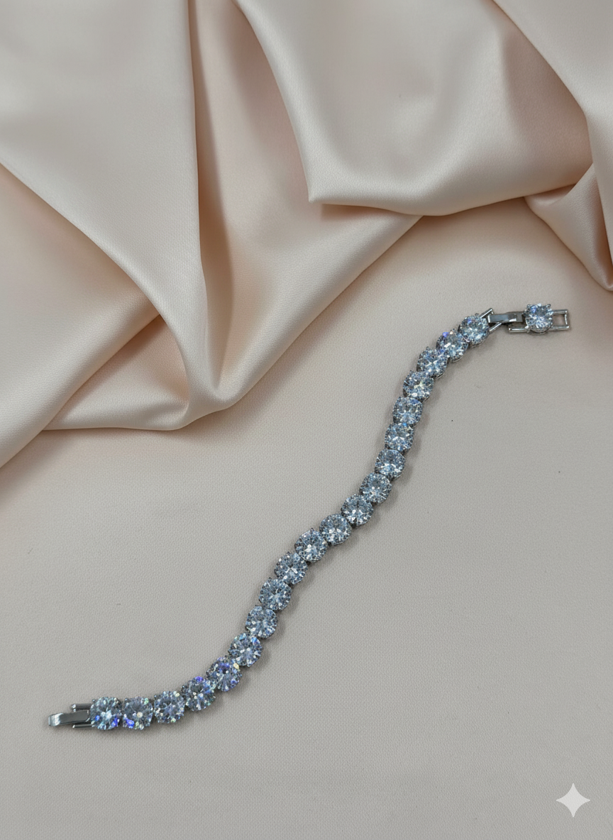 Silver Large Round-Cut Cubic Zirconia Tennis Bracelet – MODA Accessories