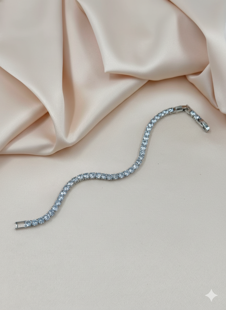 Silver Single Row Round-Cut Cubic Zirconia Bracelet – MODA Accessories