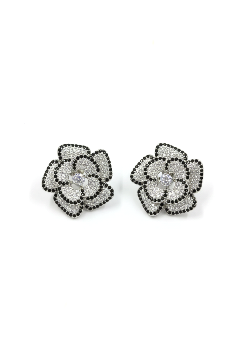 Black & Silver Flower Stud Earrings – MODA Accessories