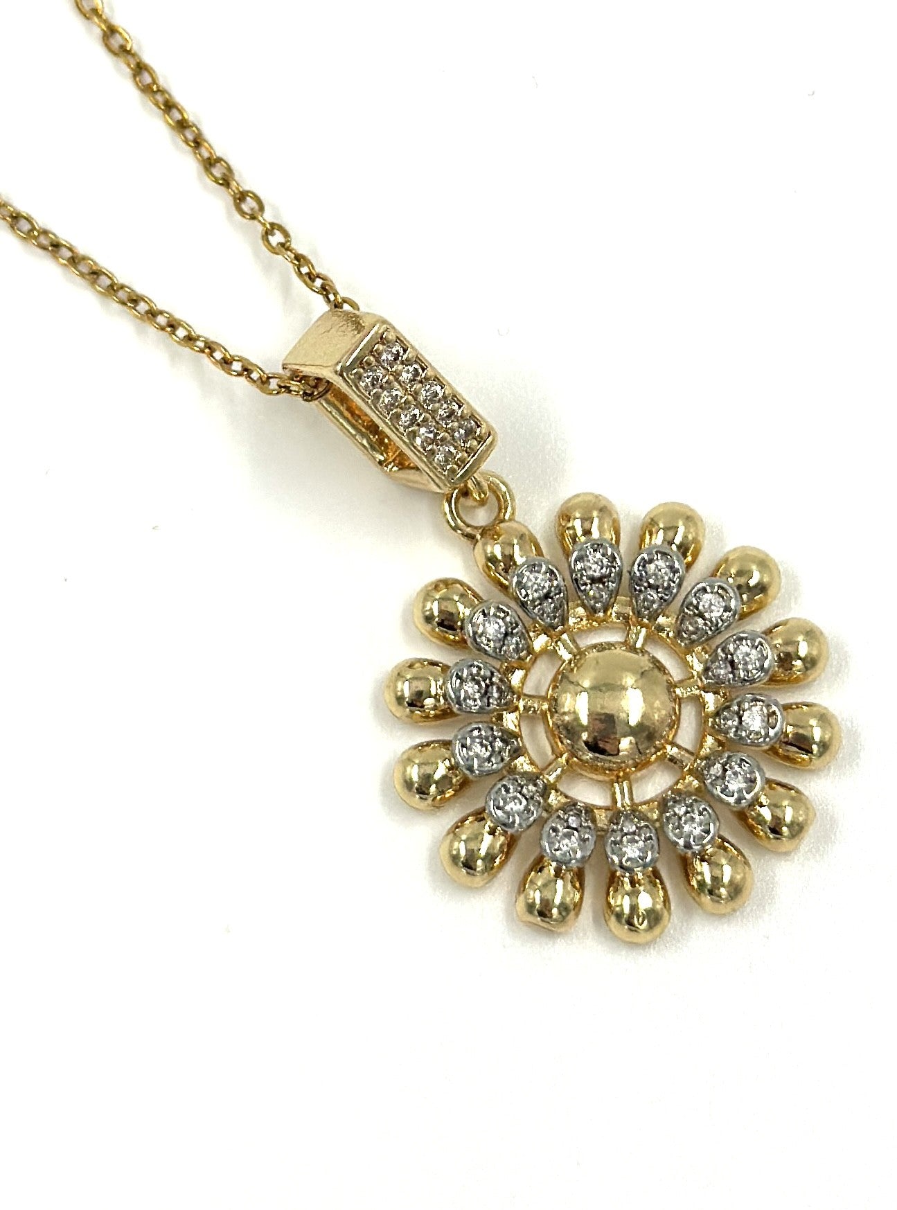 Golden Daisy Crystal Necklace – Stainless Steel | MODA Accessories