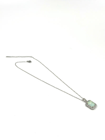 Opal Etkili Dikdörtgen Kolye – MODA Aksesuarları