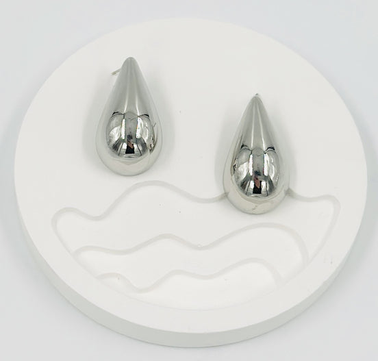 Silver Teardrop Metal Stud Earrings – MODA Accessories