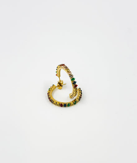 Goldene Creolen mit mehreren Edelsteinen – MODA Accessoires