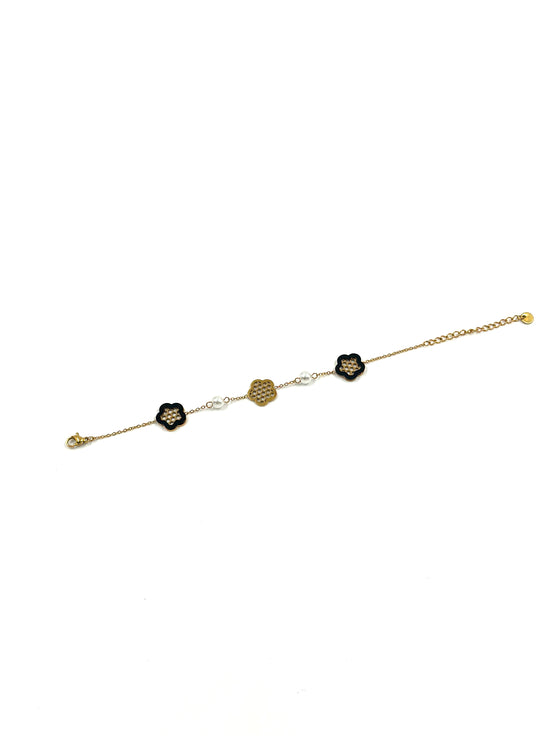 Black and Gold Clover Bracelet with Pearl Accents – Stainless Steel | MODA Accessories