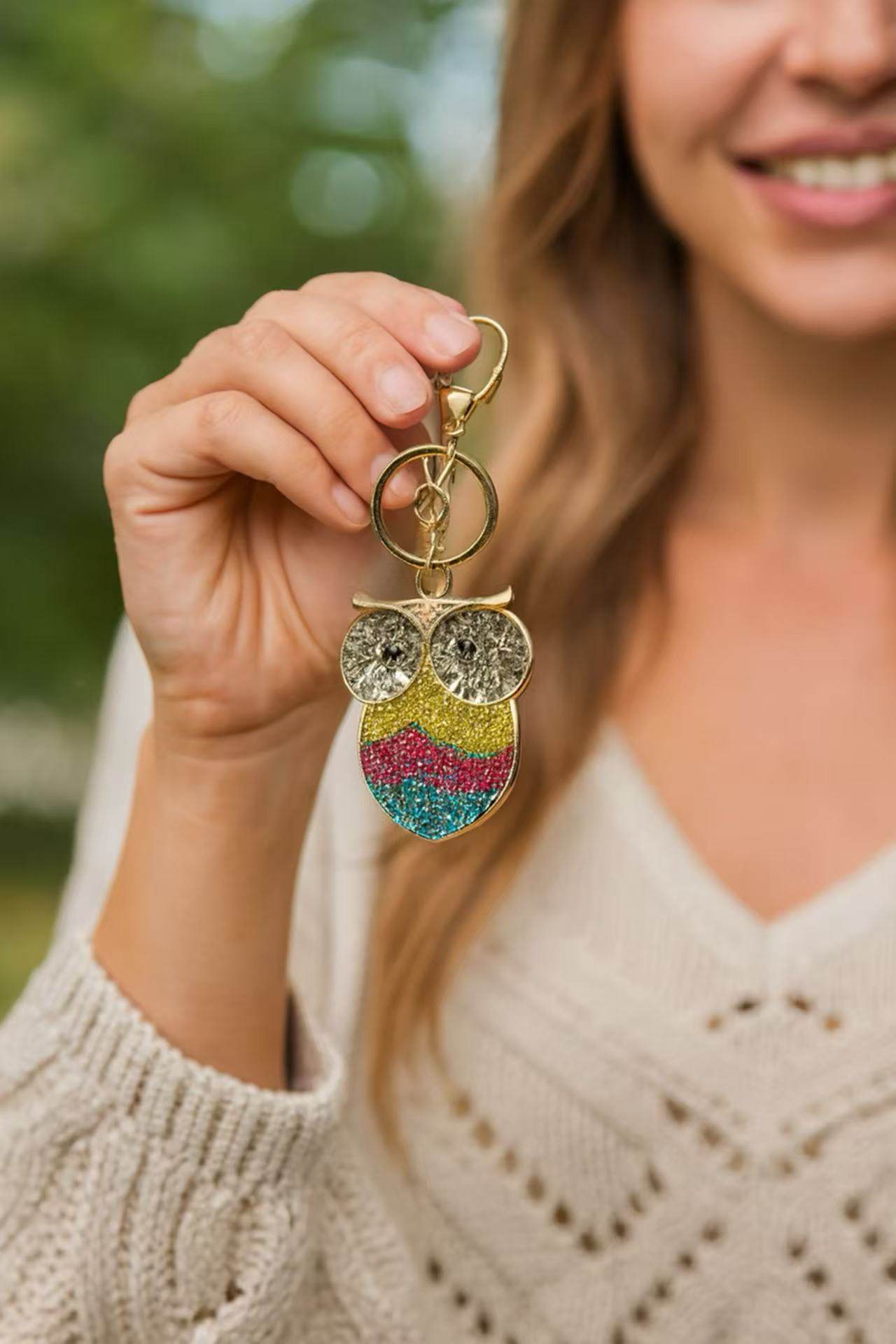 Colorful Crystal Owl Keychain – Sparkling Wisdom Bird Bag Charm - MODA ACCESSORIES