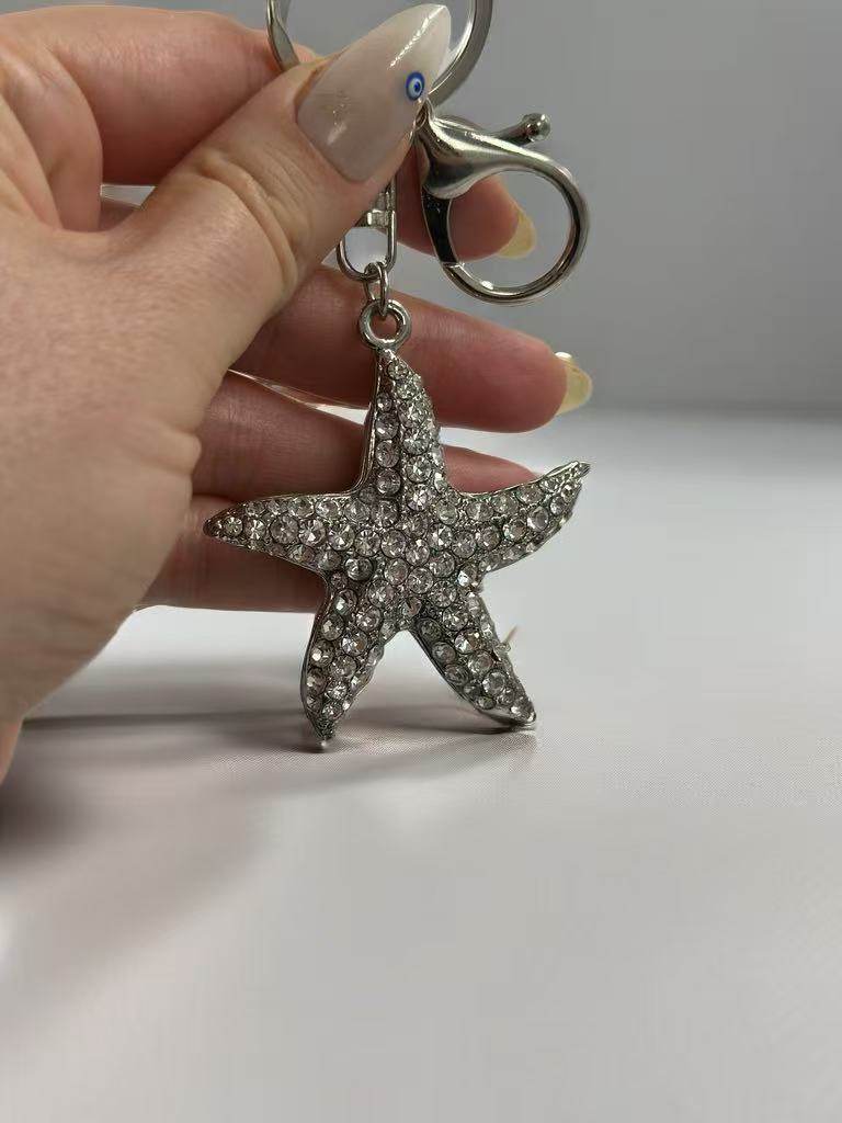 Silver Starfish Keychain with Crystal Accents - MODA ACCESSORIES