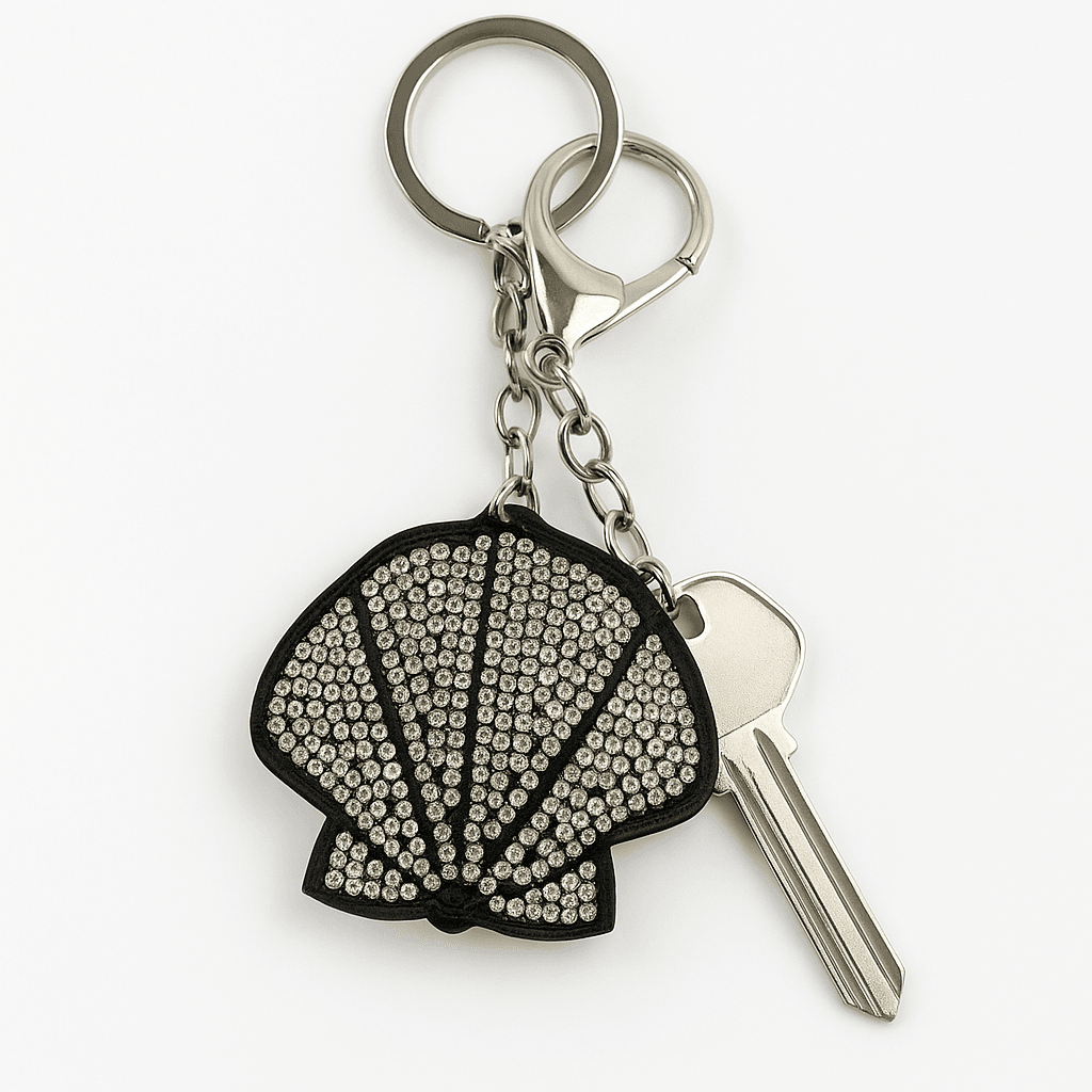 Sparkling Seashell Keychain – Rhinestone Crystal Bag Charm - MODA ACCESSORIES