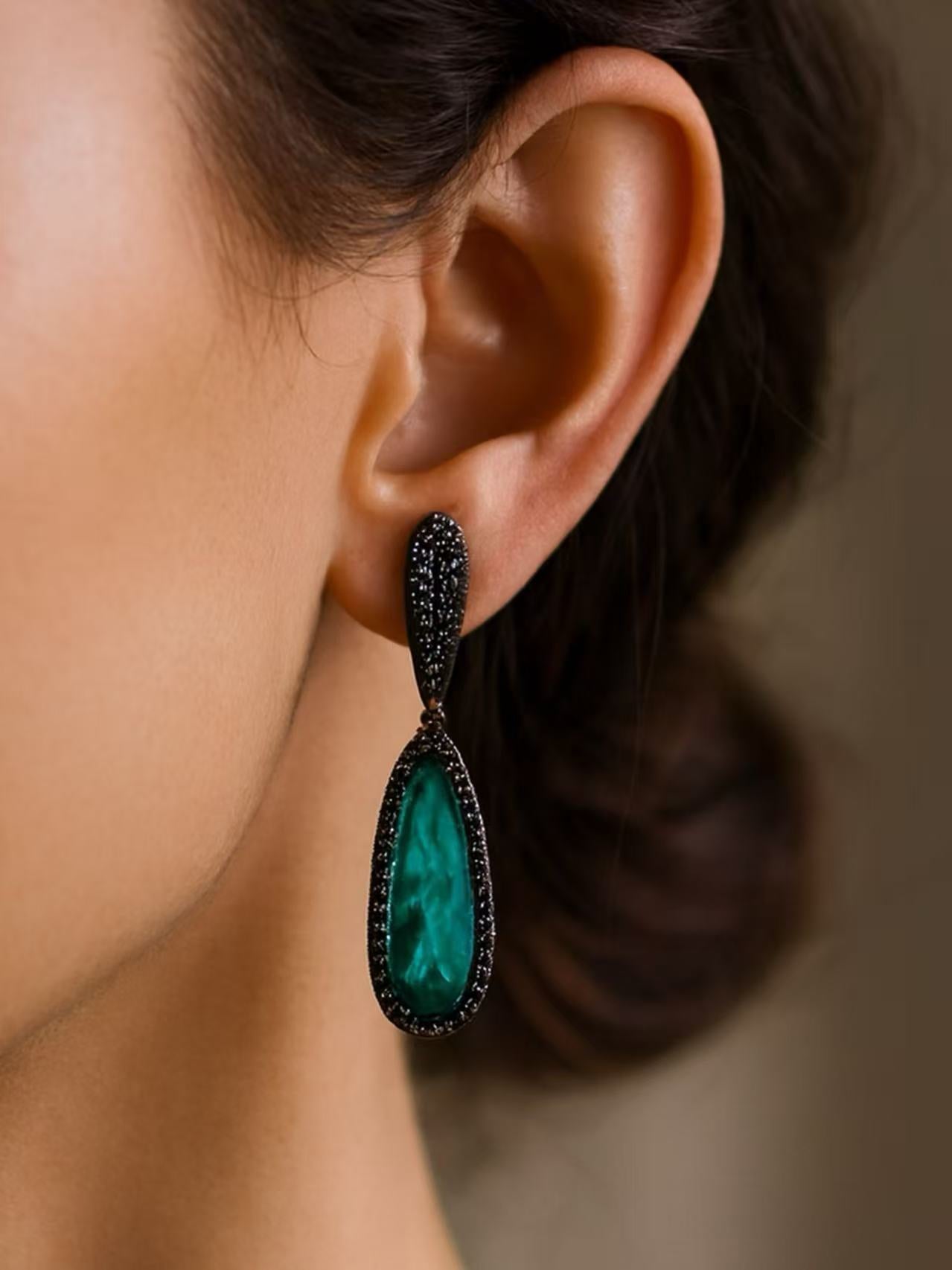 Emerald Green Gemstone & Black Diamond Drop Earrings – Elegant Statement Jewelry