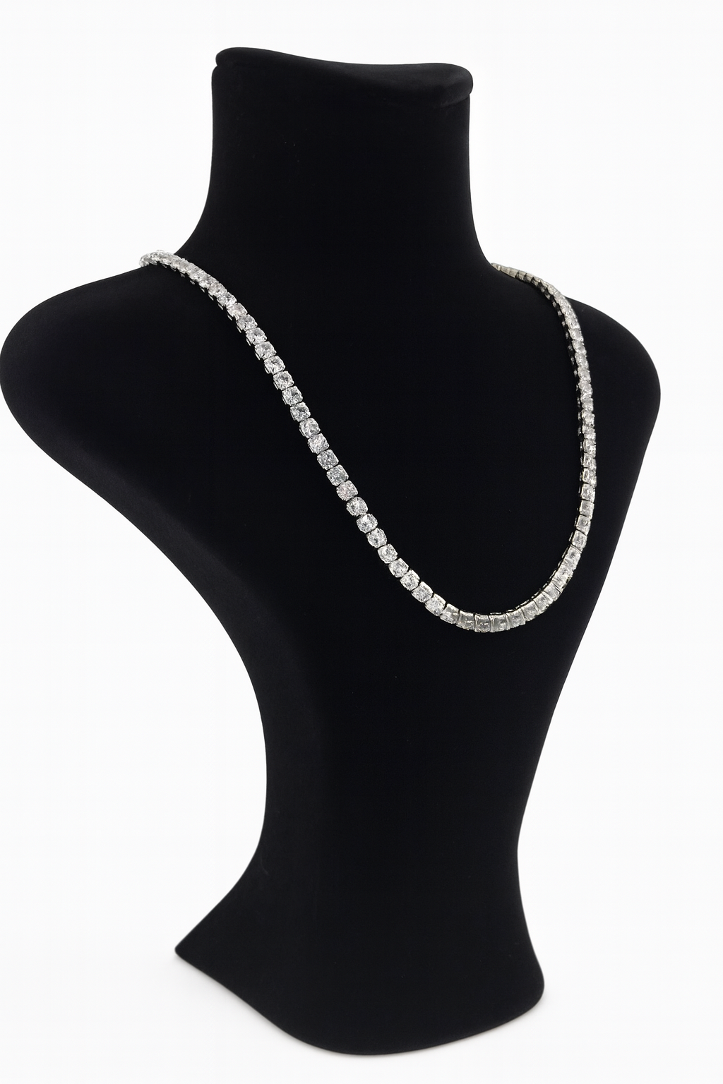 Classic Round-Cut Diamond Tennis Necklace