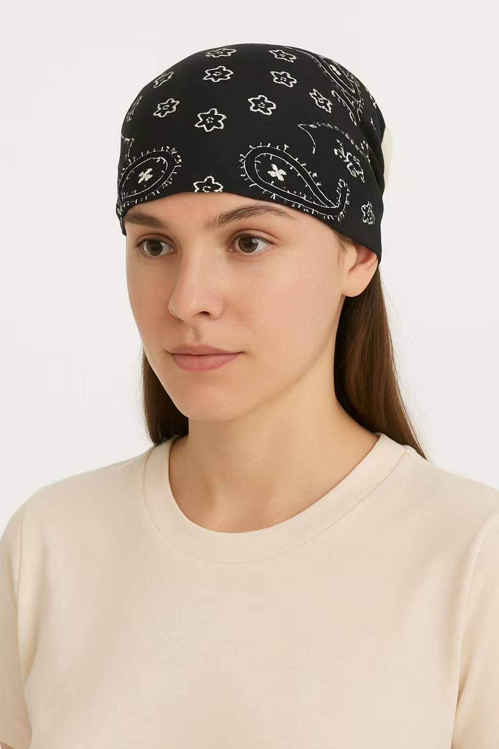 Classic Black and White Paisley Bandana Scarf - MODA ACCESSORIES