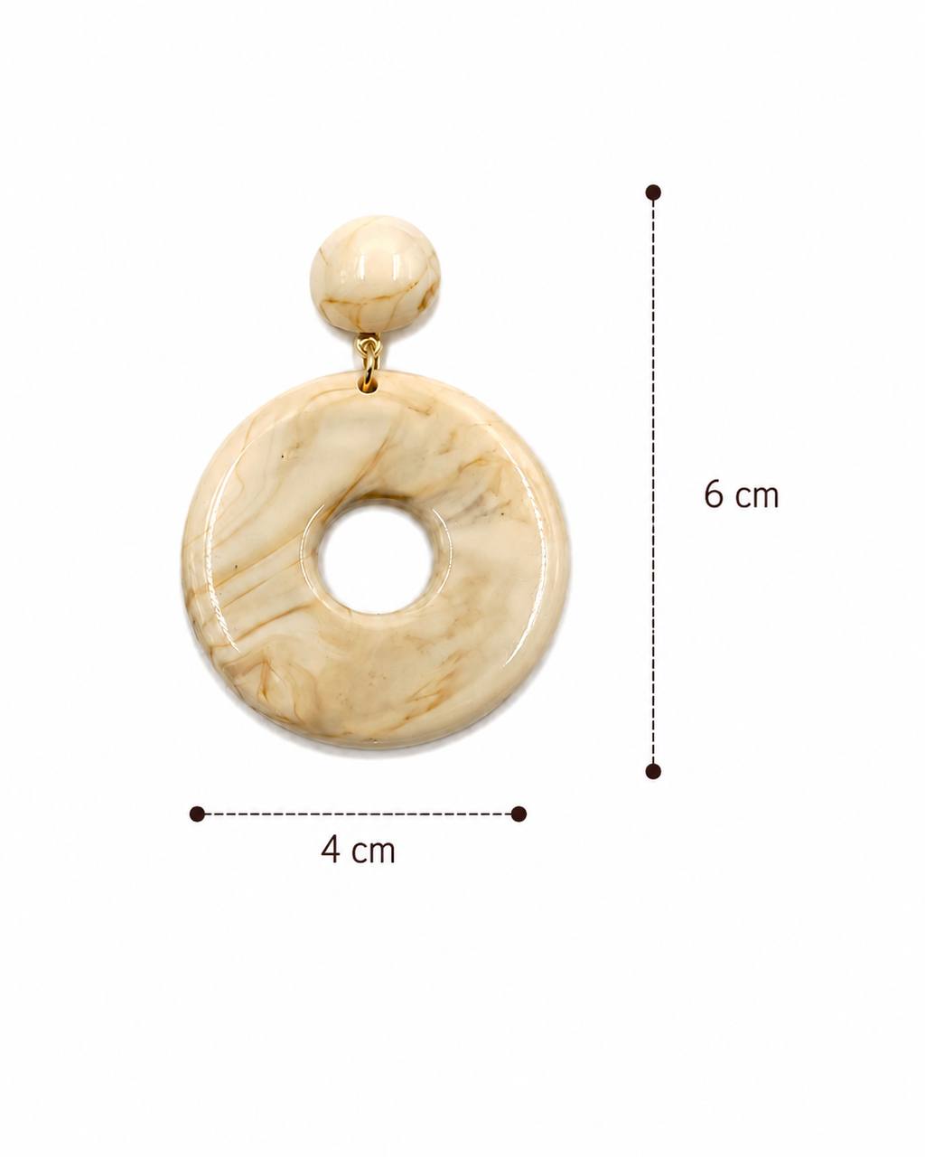 Halka Formlu Sallantılı Küpe