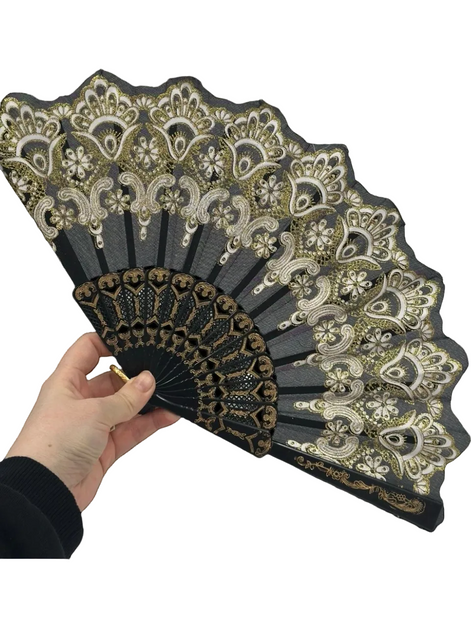 Siyah Altın Dantel Katlanır Yelpaze 26 cm – Zarif Vintage Çiçekli Yelpaze