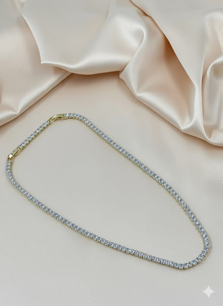 Elegante, vergoldete Tennis-Halskette mit runden Diamanten 